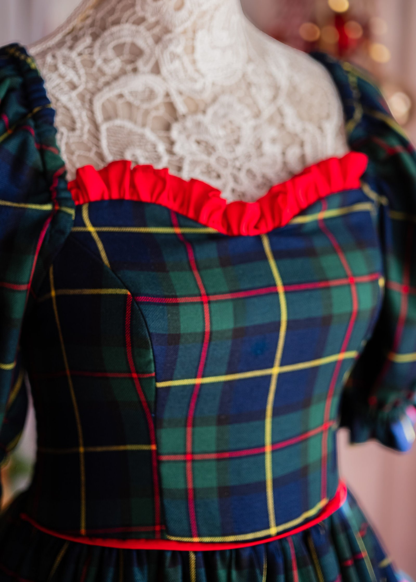 Mom & Mini Tartan - Image 4