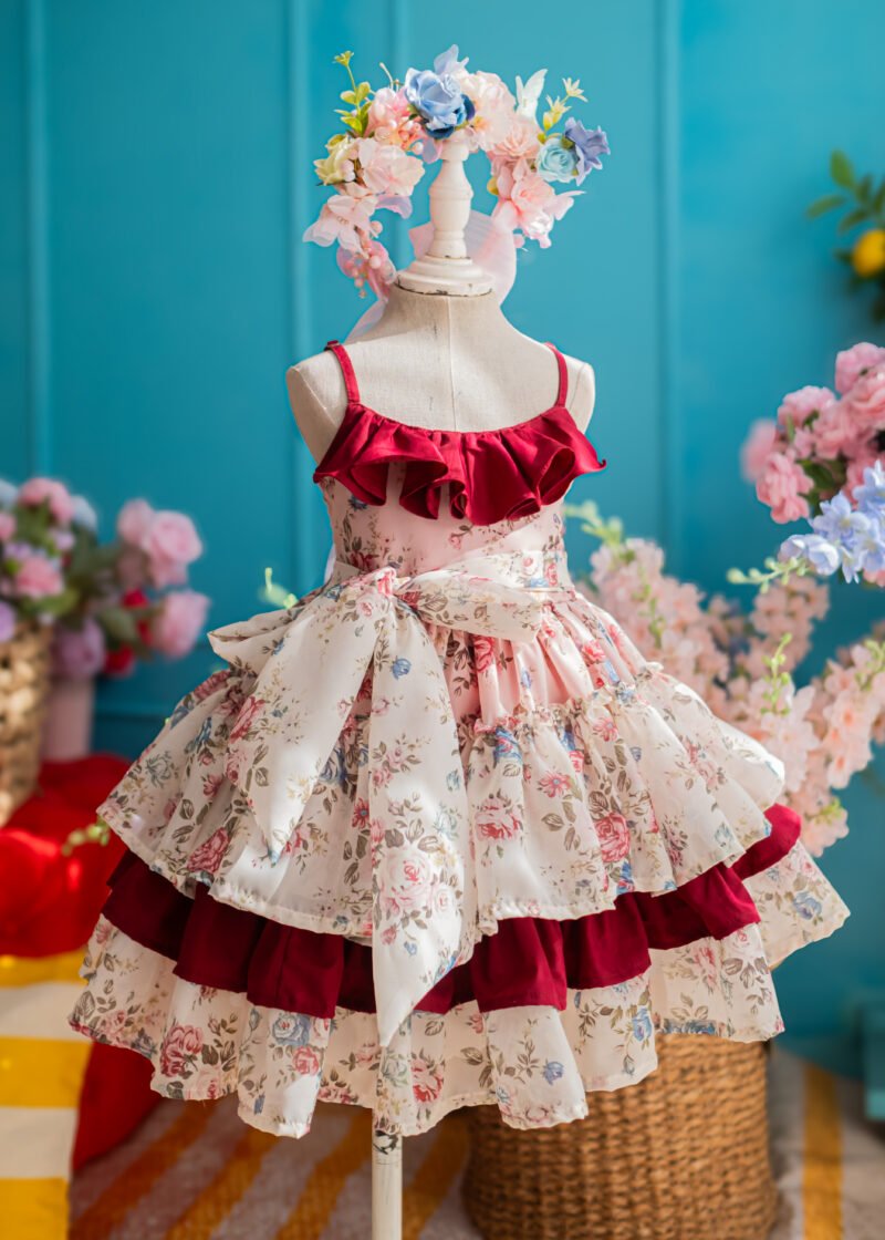 Vintage Charm | Maroon